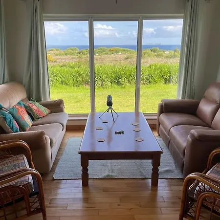 Lighthouse View, Meenlaragh Holiday home *