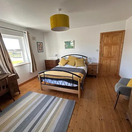 Holiday home Lighthouse View, Meenlaragh Min Larach