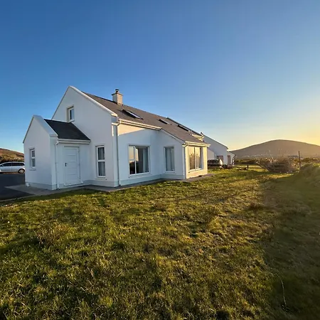 Lighthouse View, Meenlaragh Semesterbostad Min Larach