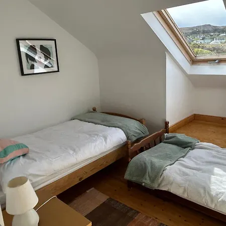 Nyaraló Lighthouse View, Meenlaragh