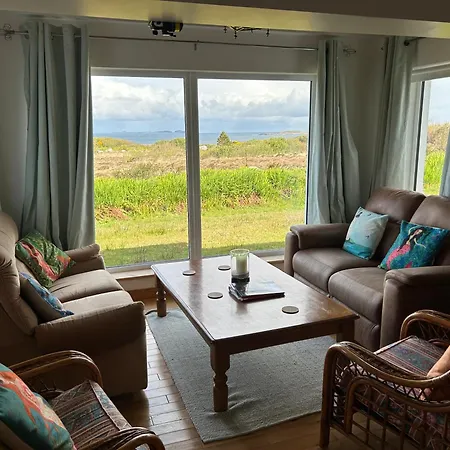 Lighthouse View, Meenlaragh Holiday home *