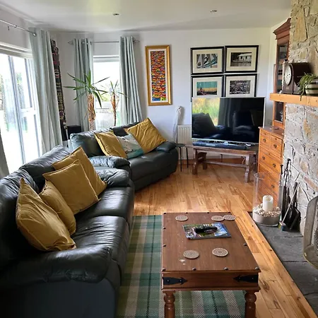 Lighthouse View, Meenlaragh *