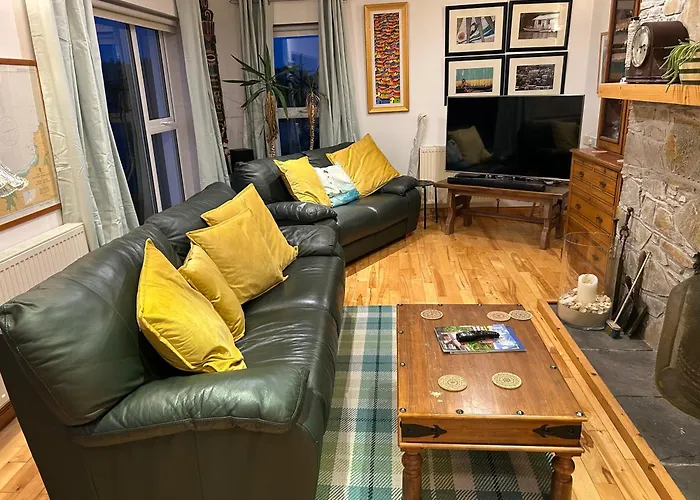 Lighthouse View, Meenlaragh * Mín Lárach