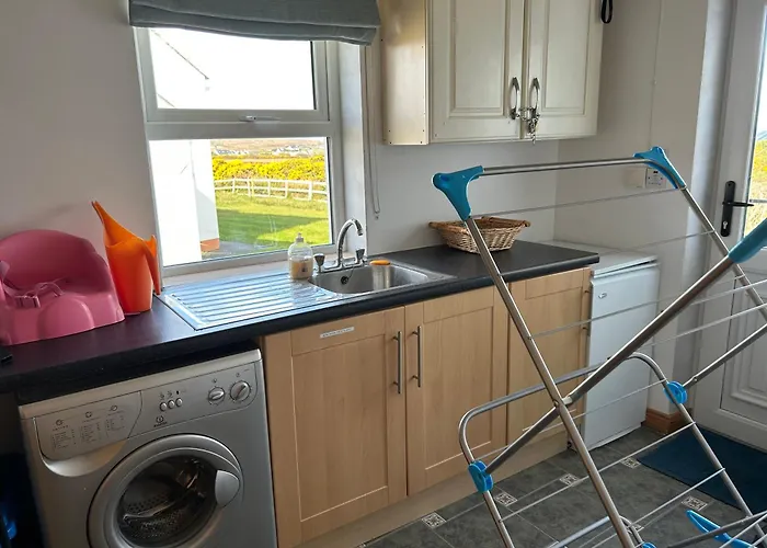 Lighthouse View, Meenlaragh *