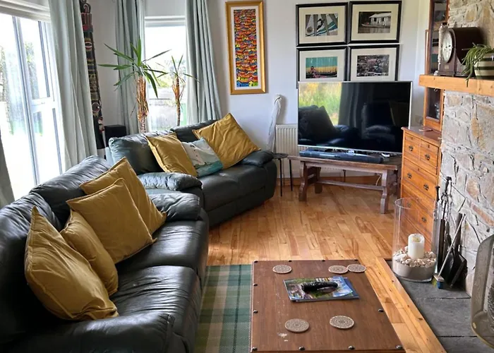 Lighthouse View, Meenlaragh *